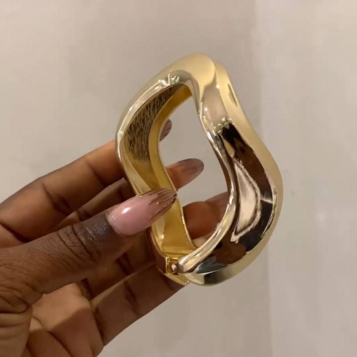 BRACELET MANCHETTE VARIÉTÉ