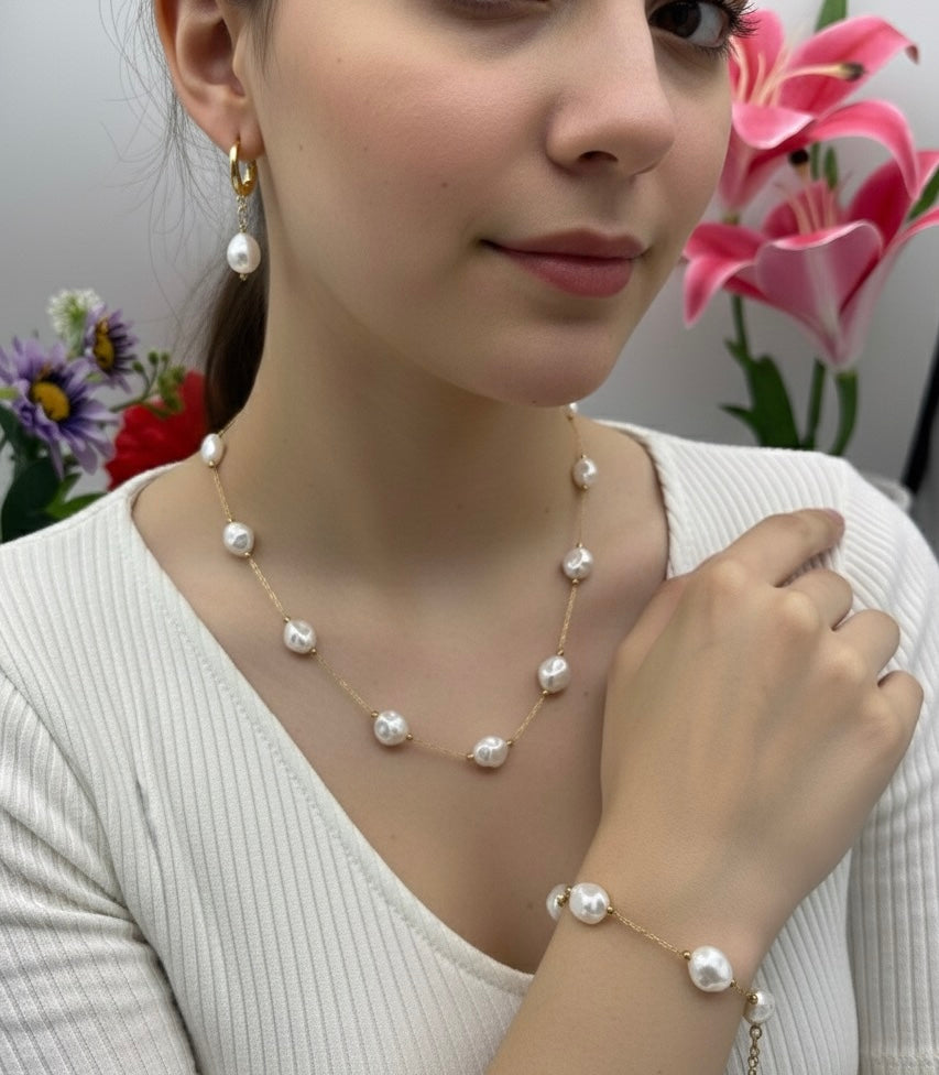 Parure perliculture 3pcs | ✨ طقم اللؤلؤ الفاخر – لمسة من الرقي والحب ✨ اطلب الان و عندك هدية 🎁