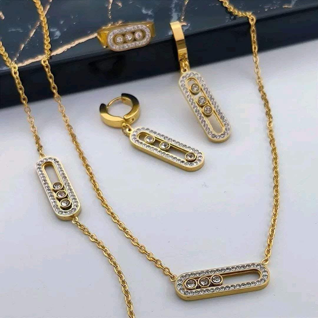 Parure Messika 4 Pcs | 4200 DA ✨